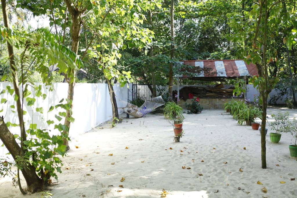 Marari Neena Beach Homestay Mararikulam Eksteriør bilde